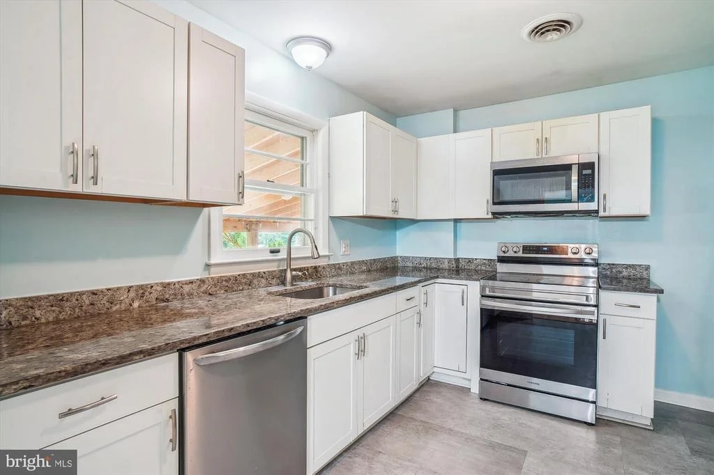 Photo of 11910 HAVEN HILL DRIVE
