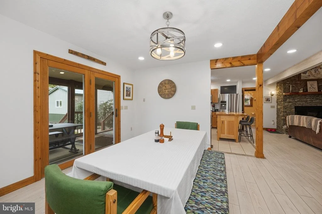 Photo of 607 PIN OAK CIRCLE