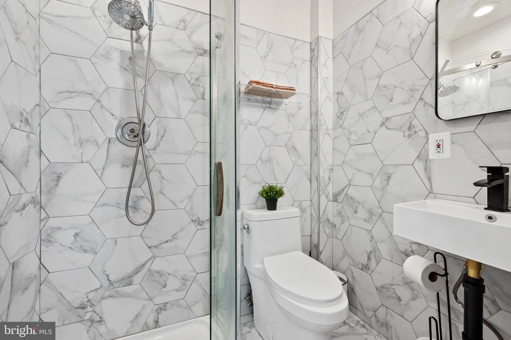 Photo of 213 PIPING ROCK DRIVE