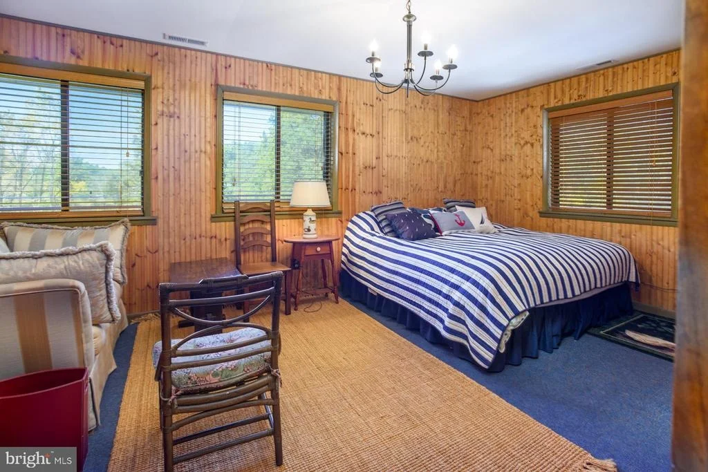 Photo of 1308 TOWN POINT ROAD