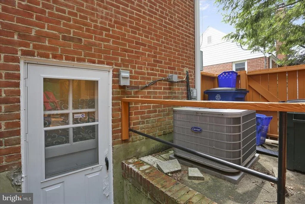 Photo of 1005 DENNIS AVENUE