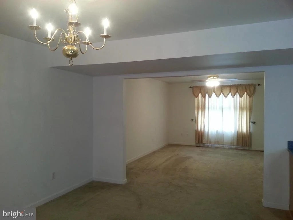 Photo of 327 ZEPPELIN AVENUE