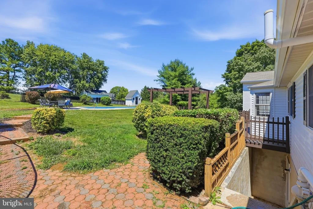 Photo of 3814 BOTELER ROAD