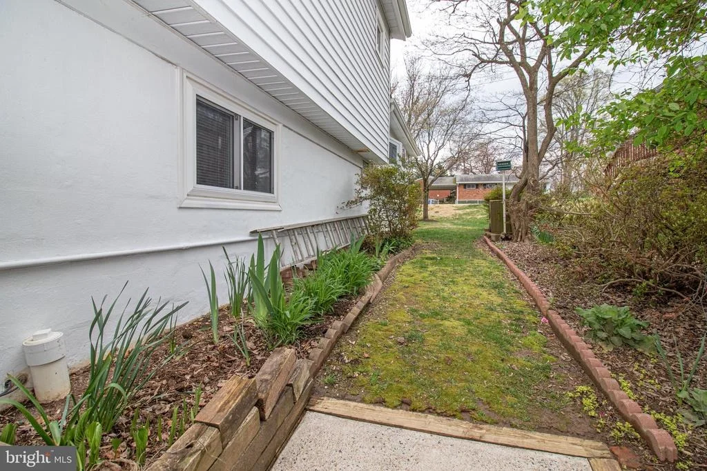 Photo of 11500 KENTON DRIVE