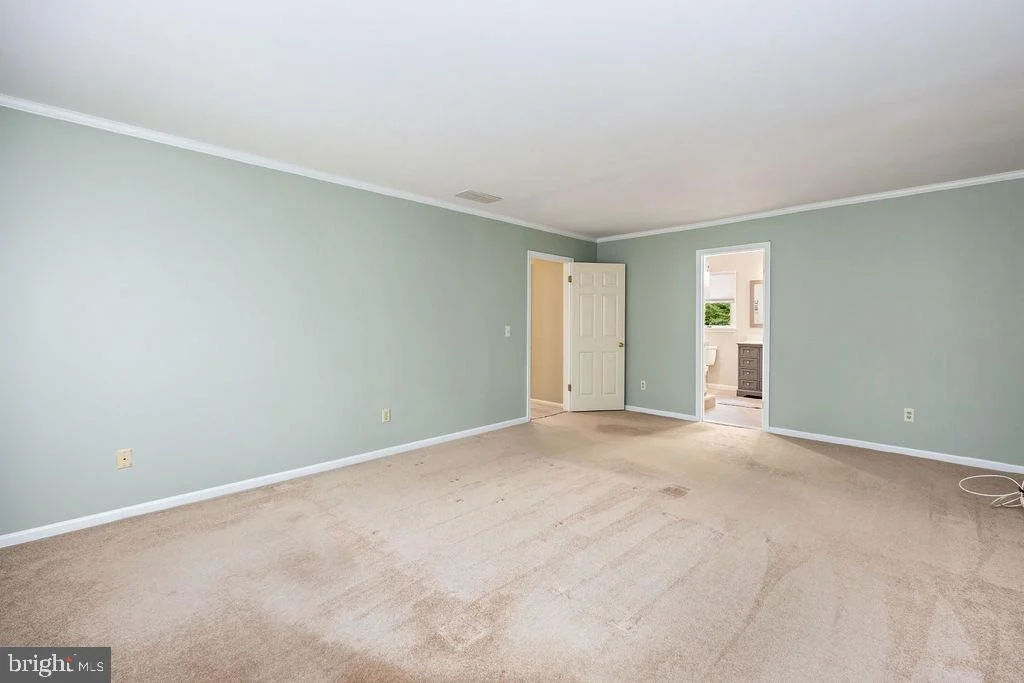 Photo of 8928 LYNCH DRIVE