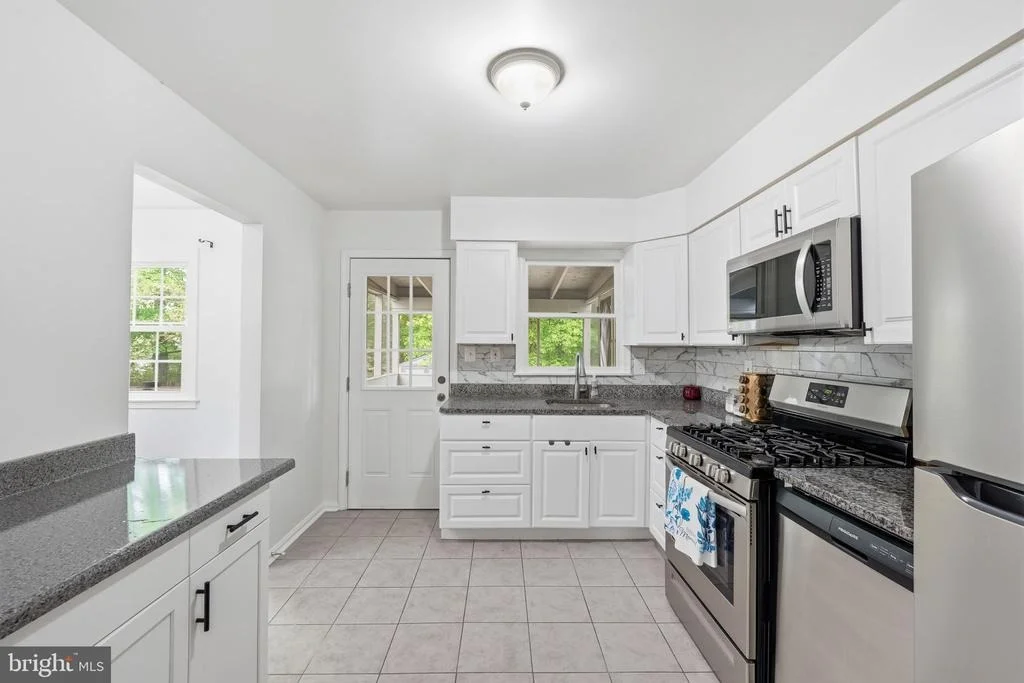 Photo of 9705 LOCUST AVENUE