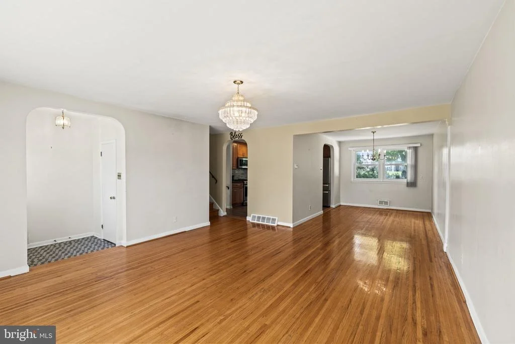 Photo of 440 WILLOW DRIVE
