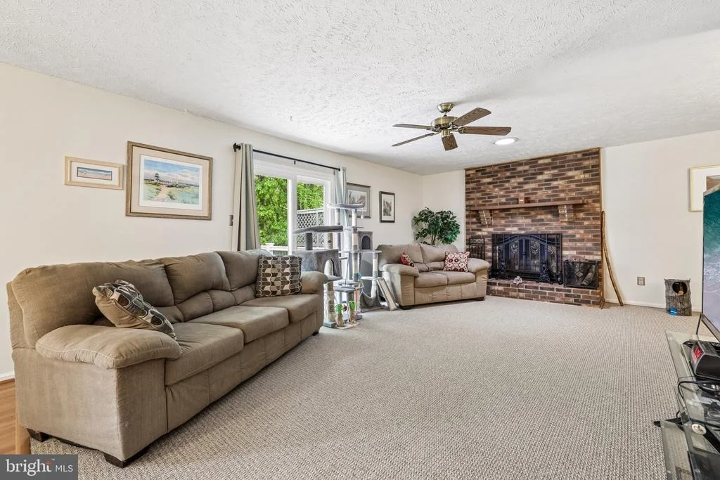 Photo of 592 EASON DRIVE