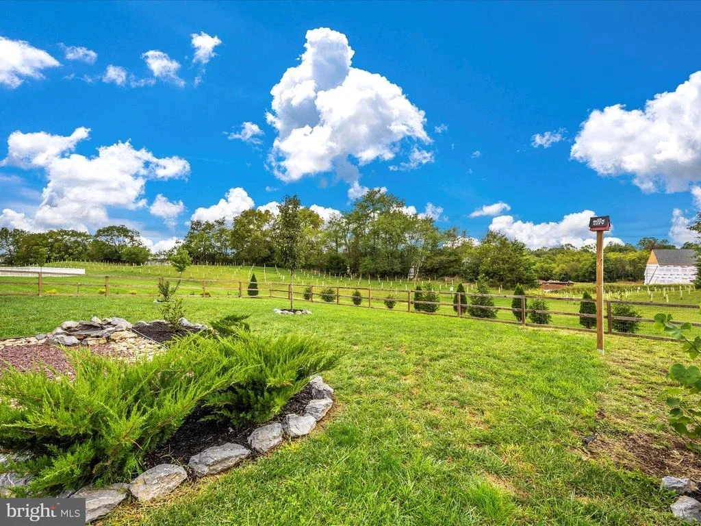 Photo of 9334 DRUMMAN DRIVE