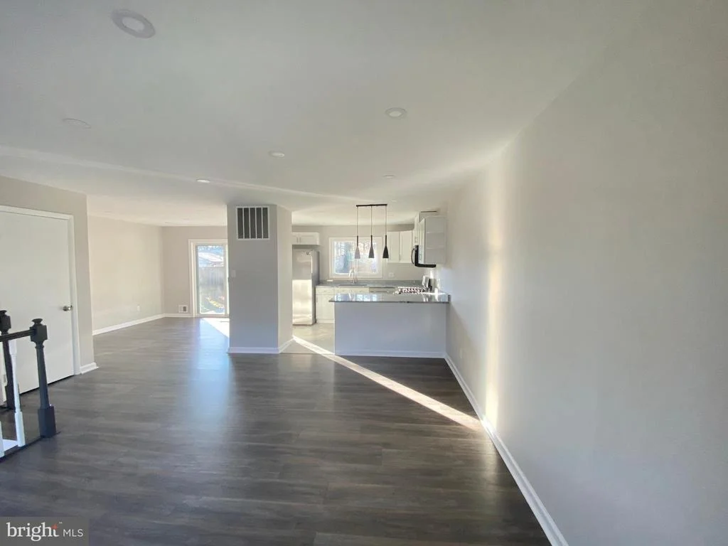 Photo of 9209 ROLLING VIEW DRIVE