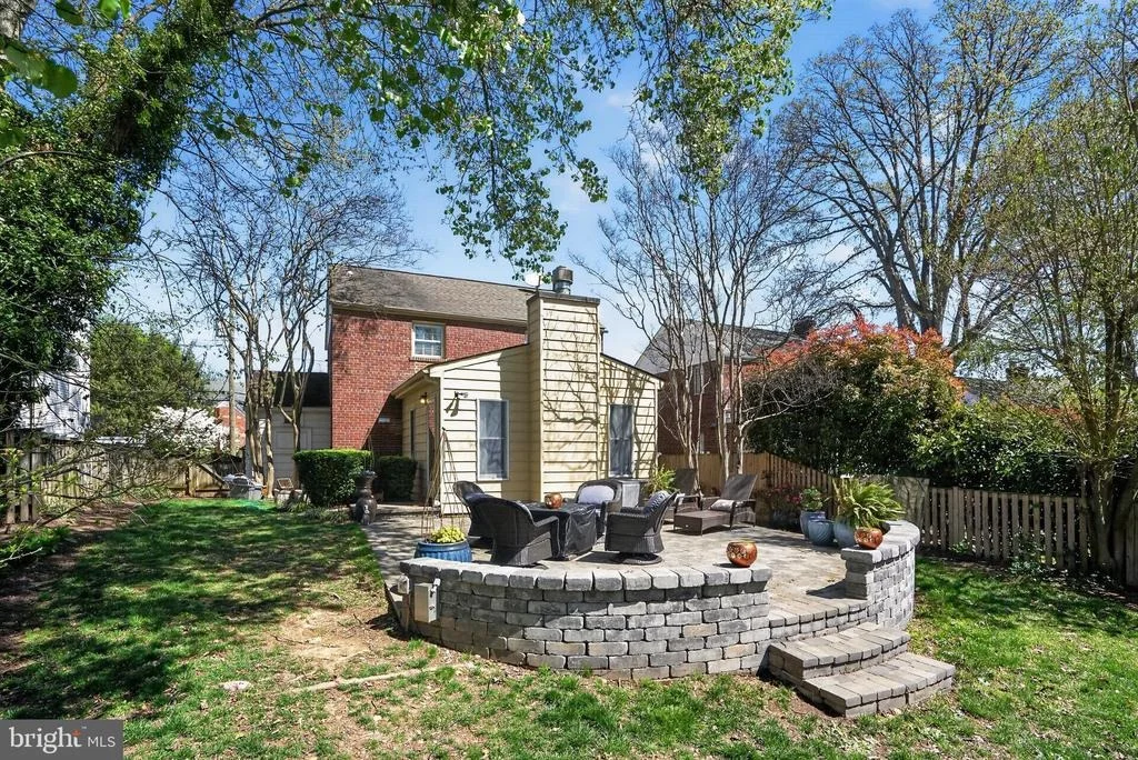 Photo of 1210 W BRADDOCK ROAD
