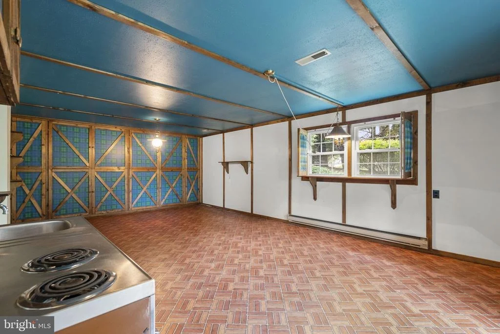 Photo of 17604 PRINCE EDWARD DRIVE