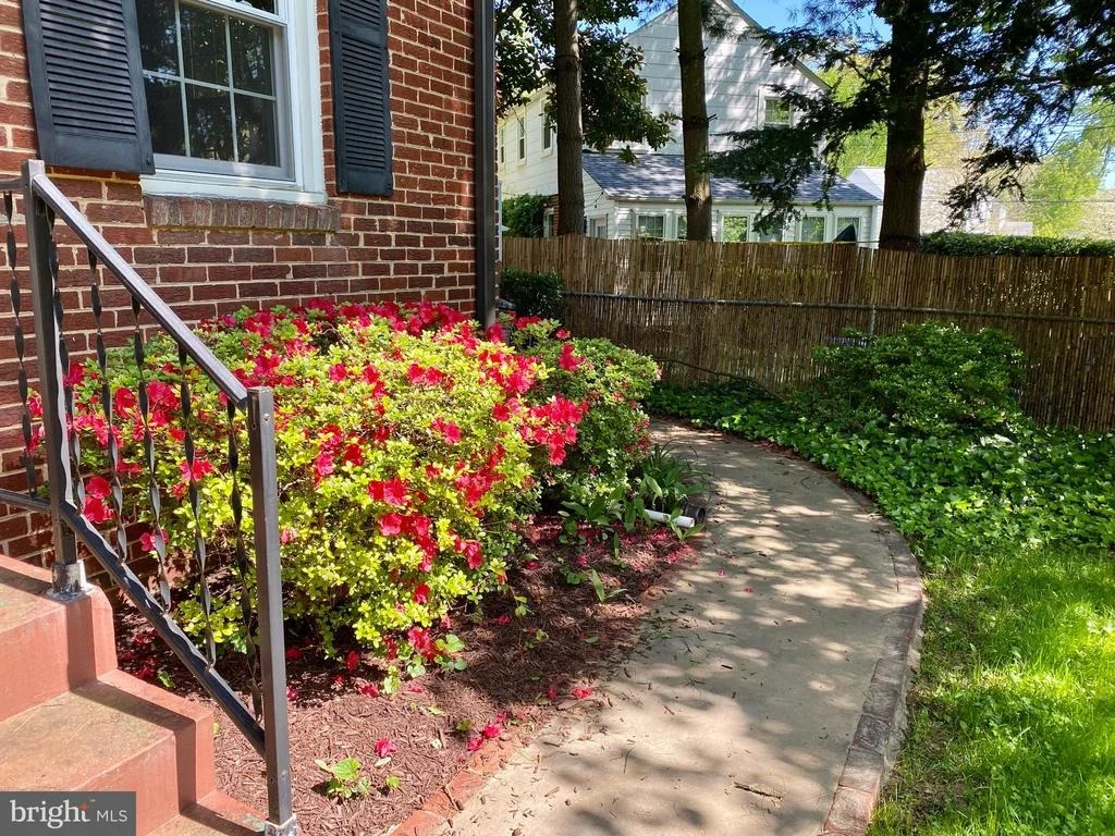 Photo of 9303 GLENVILLE ROAD