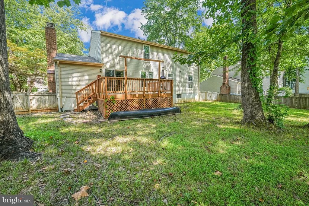 Photo of 15198 HOLLEYSIDE DRIVE