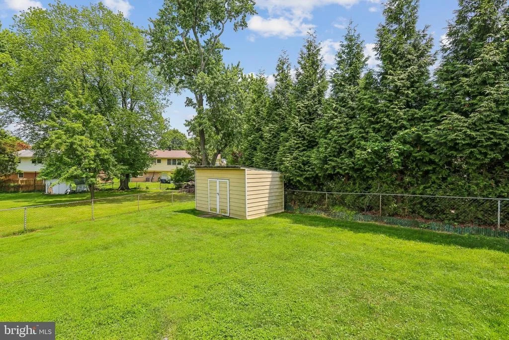 Photo of 2 FOXHALL COURT