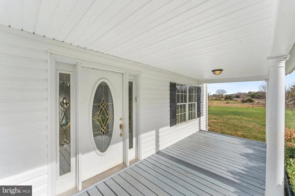 Photo of 18499 AUBURN ROAD