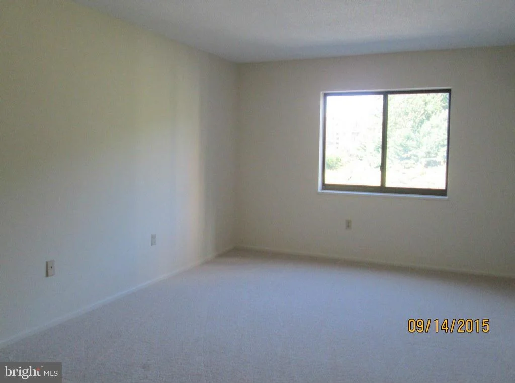 Photo of Unit 4403 at 15100 INTERLACHEN DRIVE