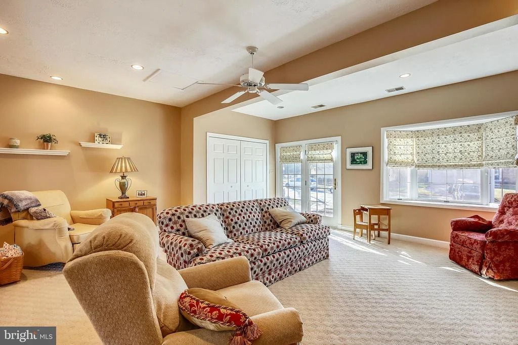 Photo of 19404 FRAMINGHAM DRIVE