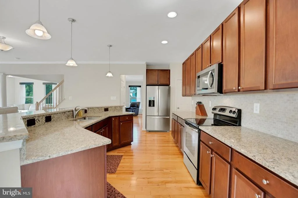 Photo of 2058 BAYTHORNE ROAD