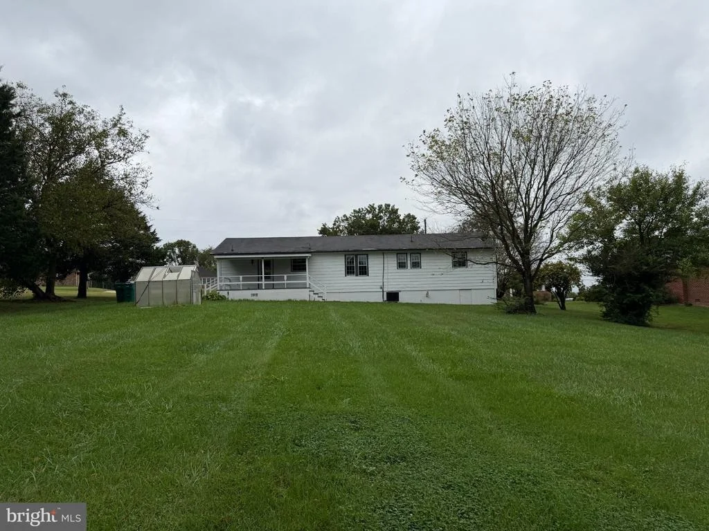 Photo of 3 SPRINGVIEW BOULEVARD