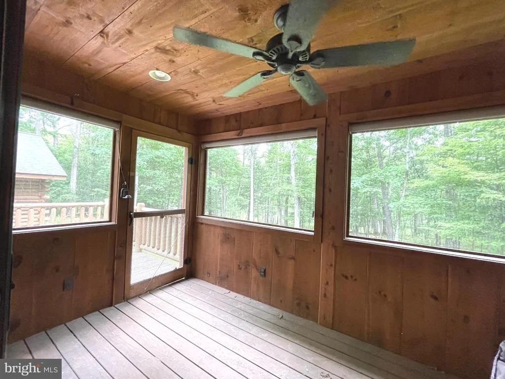 Photo of 185 HIDDEN VALLEY LANE