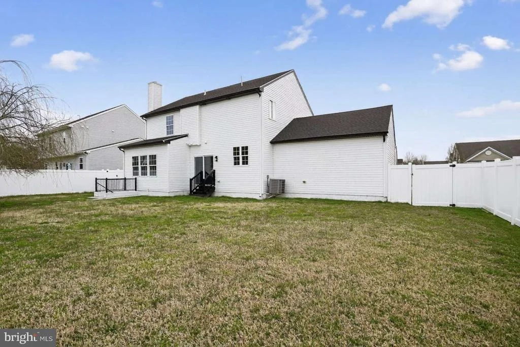 Photo of 105 MAKO DRIVE