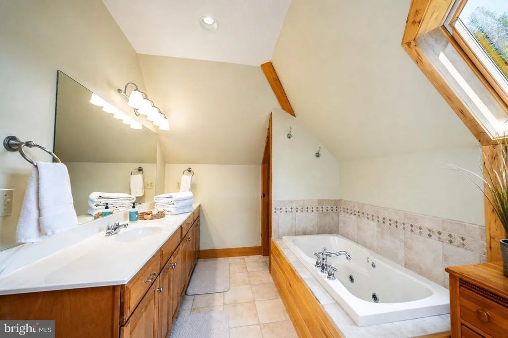 Photo of 282 LAKEFRONT LINKS DRIVE