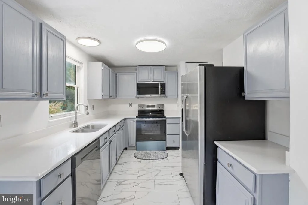 Photo of 1261 CAVENDISH DRIVE