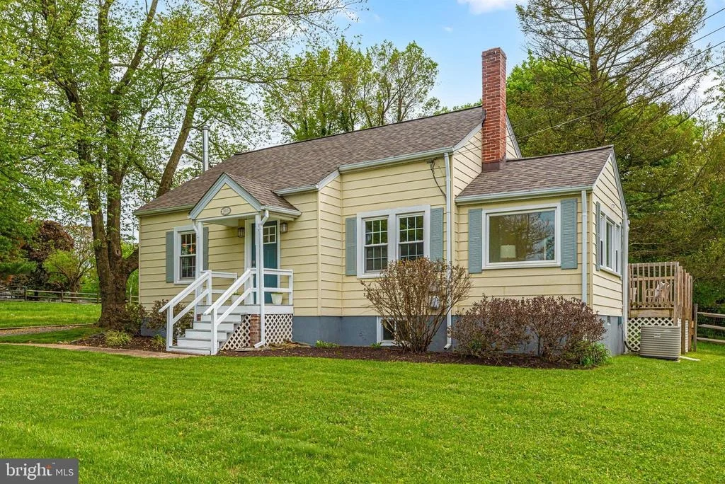 Photo of 9510 PLEASANT PLAINS ROAD