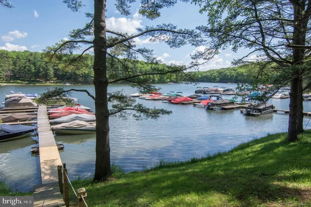 Photo of 332 HIGH POINT DRIVE