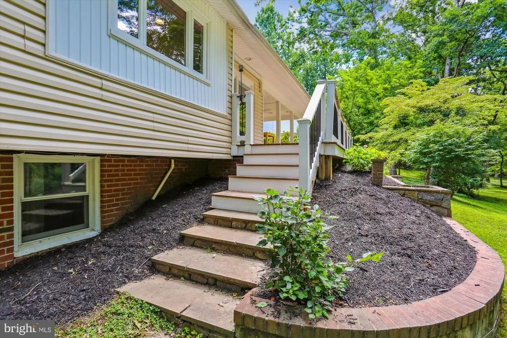 Photo of 11816 LONGDRAFT COURT