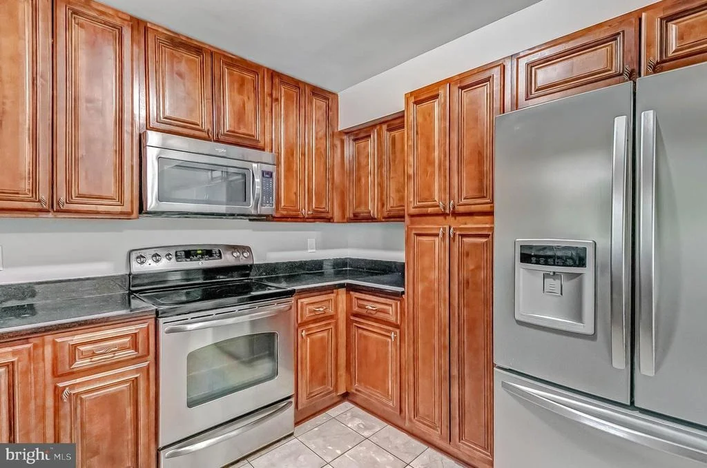 Photo of 2608 VILLAGE LANE