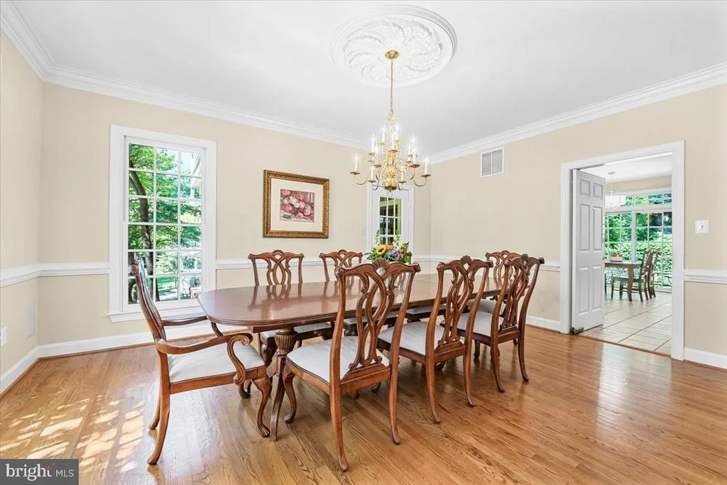 Photo of 6807 MEADOW LANE