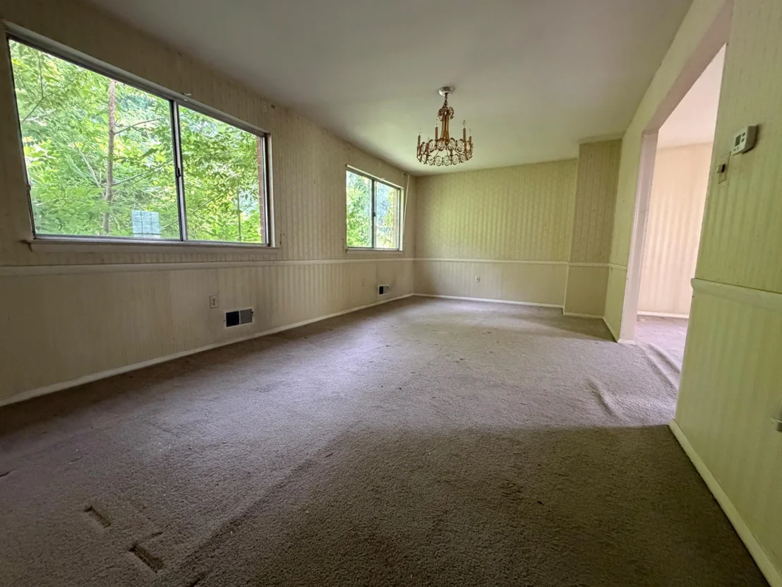 Photo of 913 WINDMILL LANE
