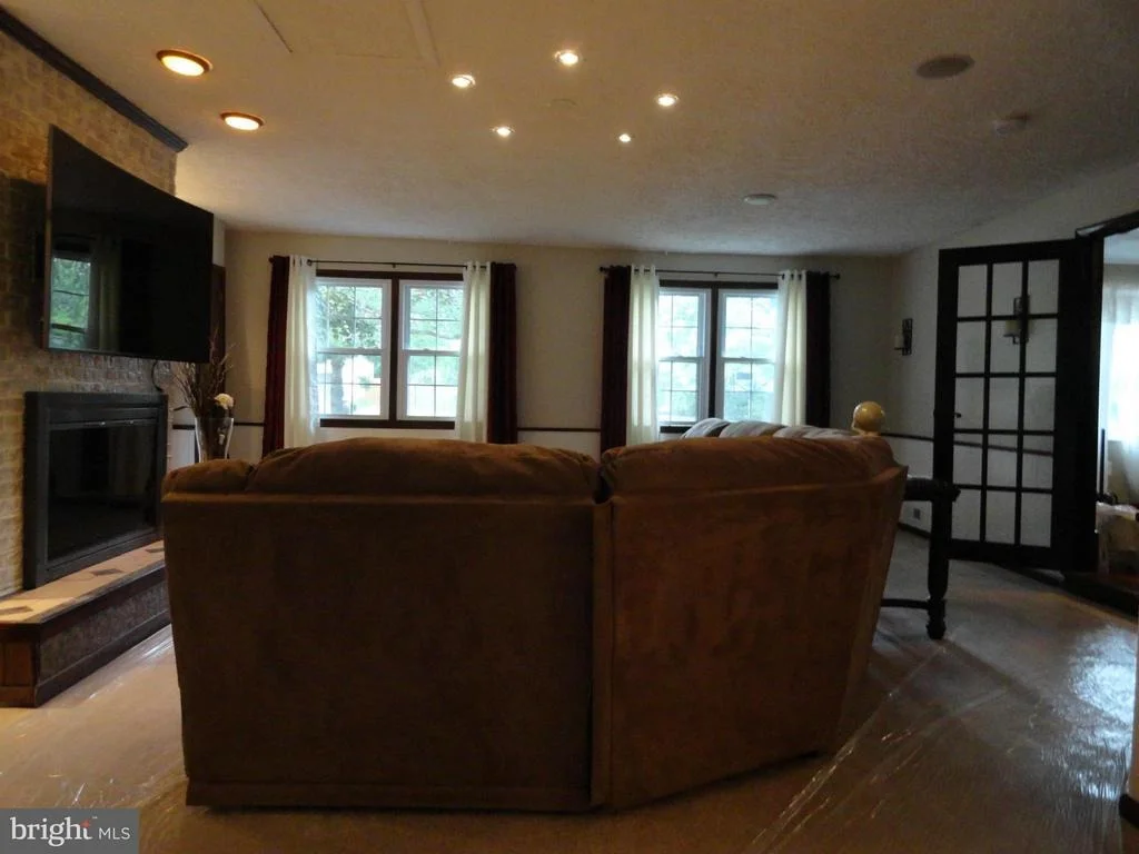 Photo of 1508 RAINBOW DRIVE