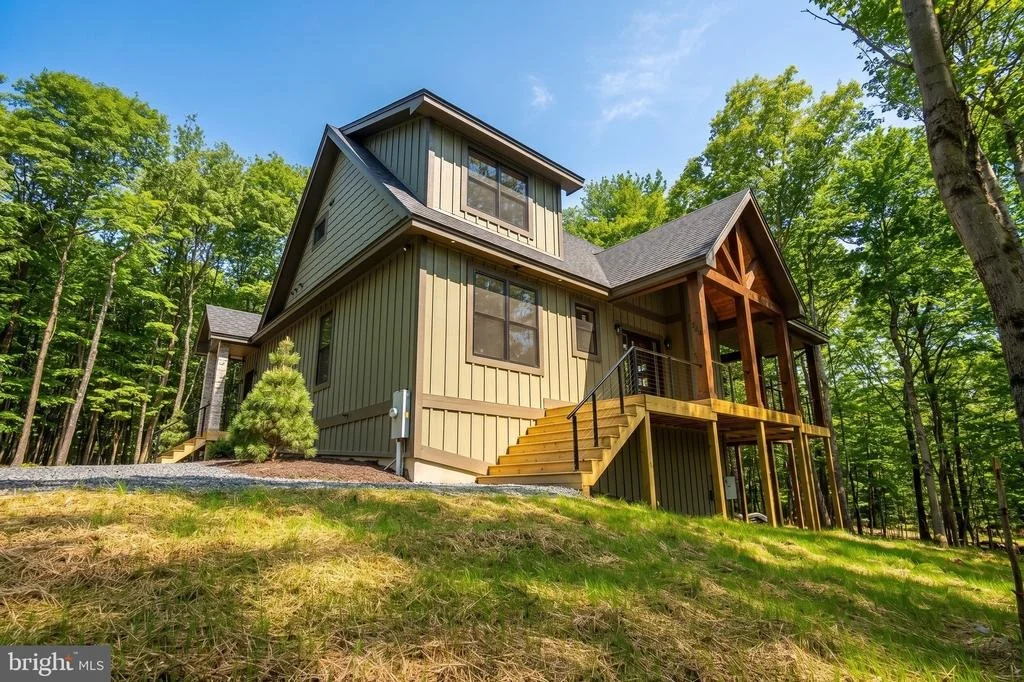 Photo of 248 TARN DRIVE
