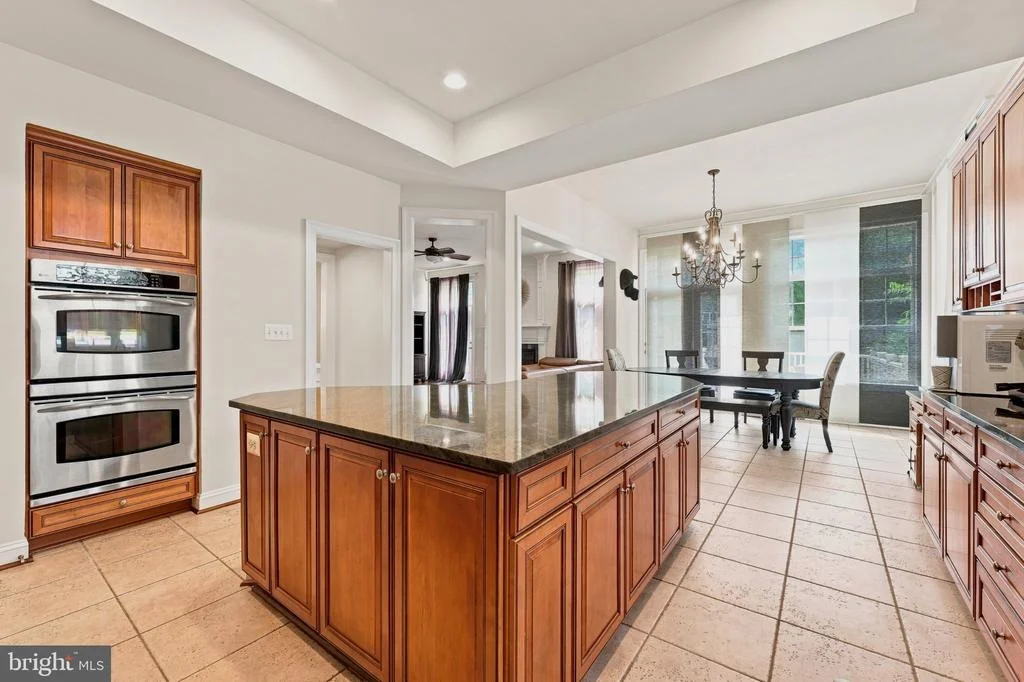 Photo of 44121 RIVERPOINT DRIVE