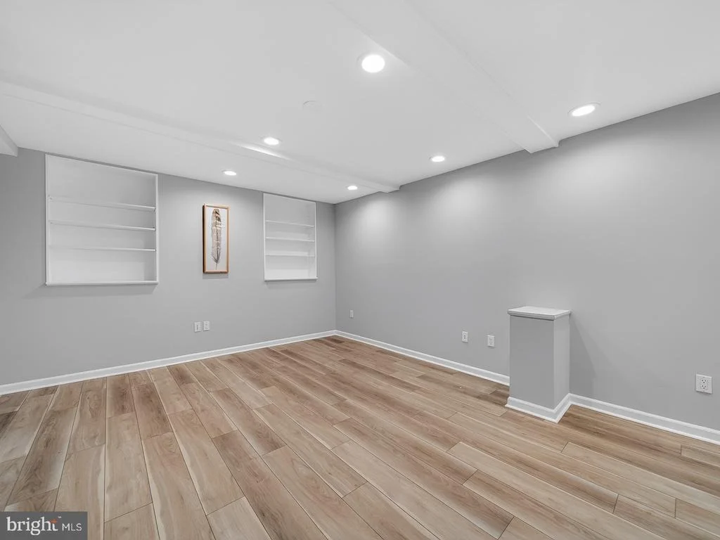 Photo of 18011 SILVER LEAF DRIVE