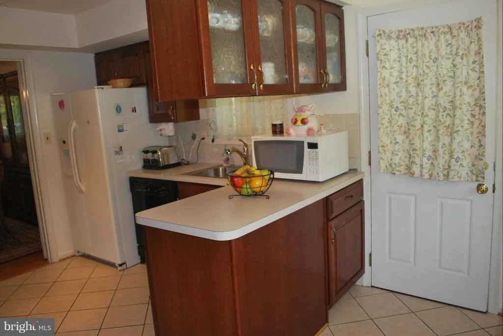 Photo of 914 CLINTWOOD DRIVE
