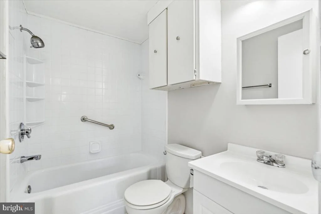 Photo of 6347 DAVIS ROAD