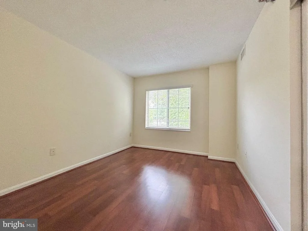 Photo of Unit 201 at 14801 PENNFIELD CIRCLE