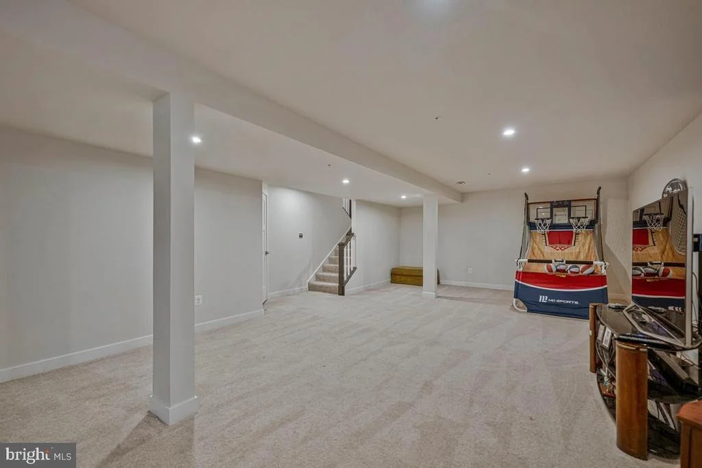 Photo of 8868 BANCROFT DRIVE