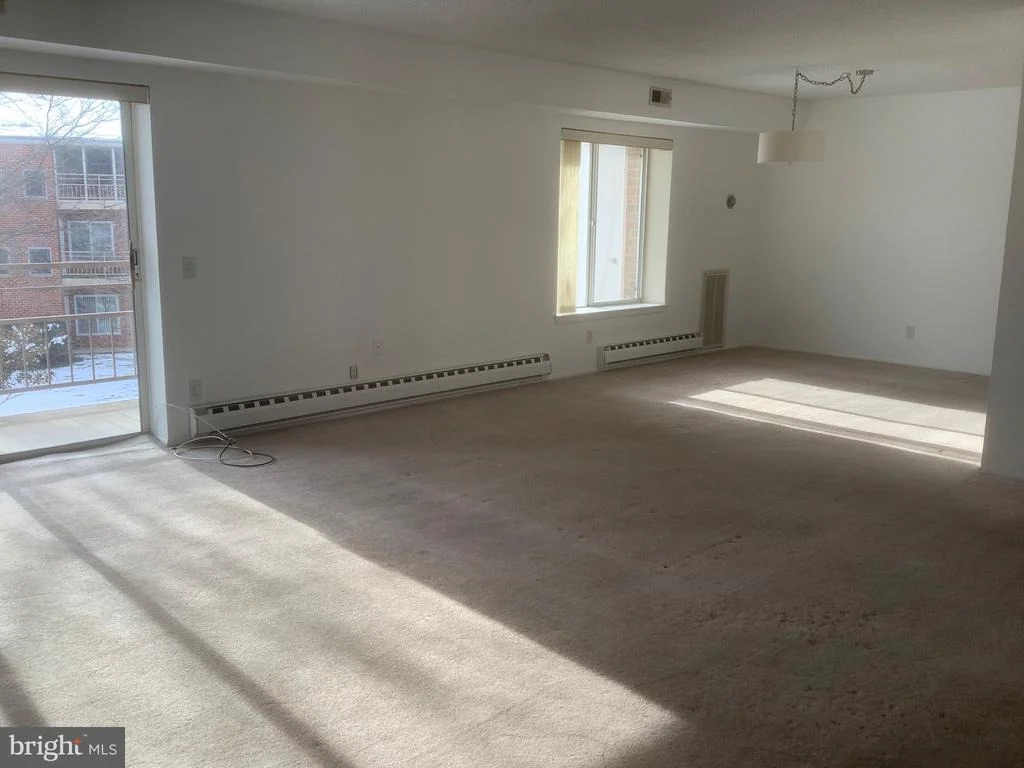 Photo of Unit 142A at 3510 FOREST EDGE DRIVE