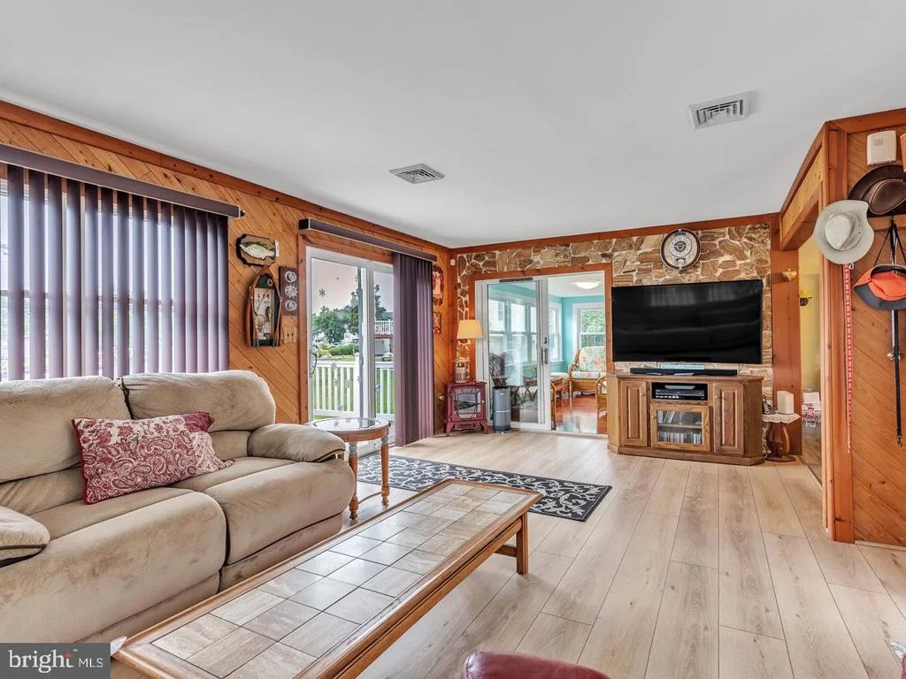 Photo of 18 BEACON DRIVE