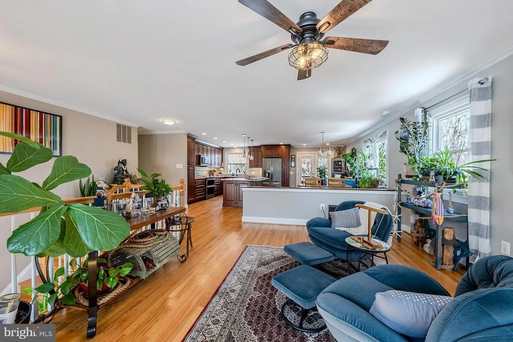 Photo of 6112 HARMON PLACE