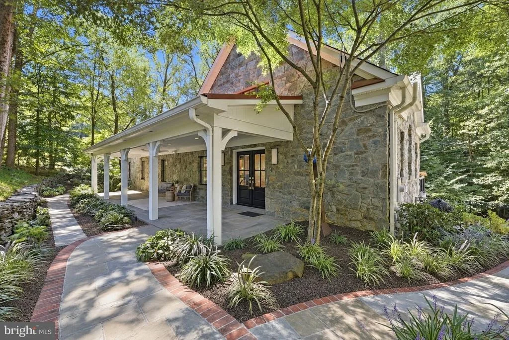 Photo of 8210 KINGSGATE ROAD