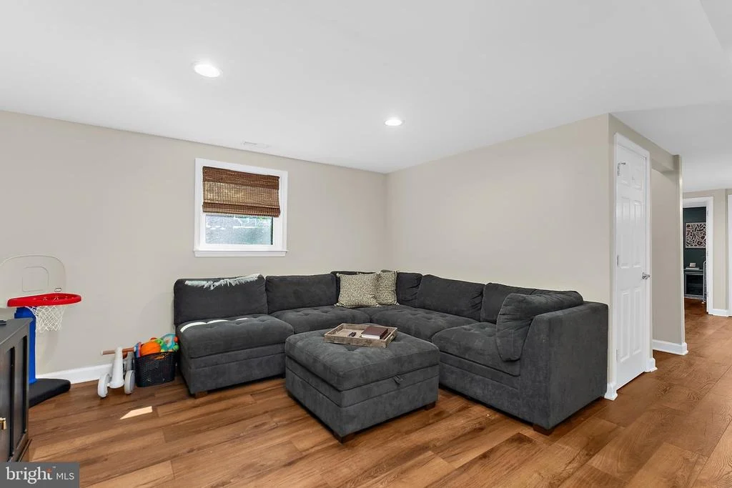 Photo of 5307 SYLVAN CIRCLE