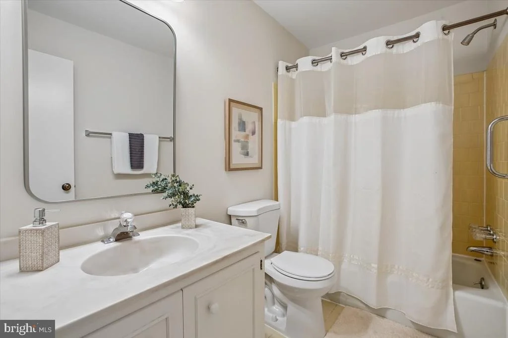 Photo of 9208 FALL RIVER LANE