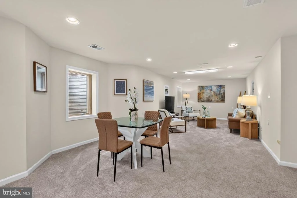 Photo of 6482 WARWICK CIRCLE