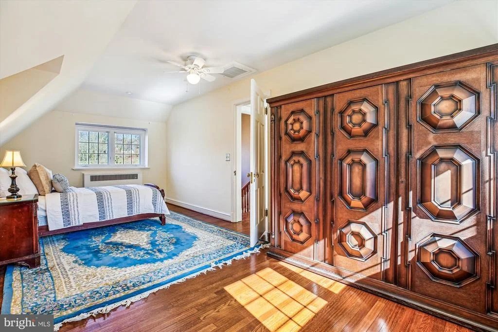 Photo of 4116 BEVERLY ROAD